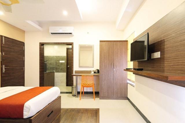 Hotel Orangeinn Omr Perungudi Madras Buitenkant foto